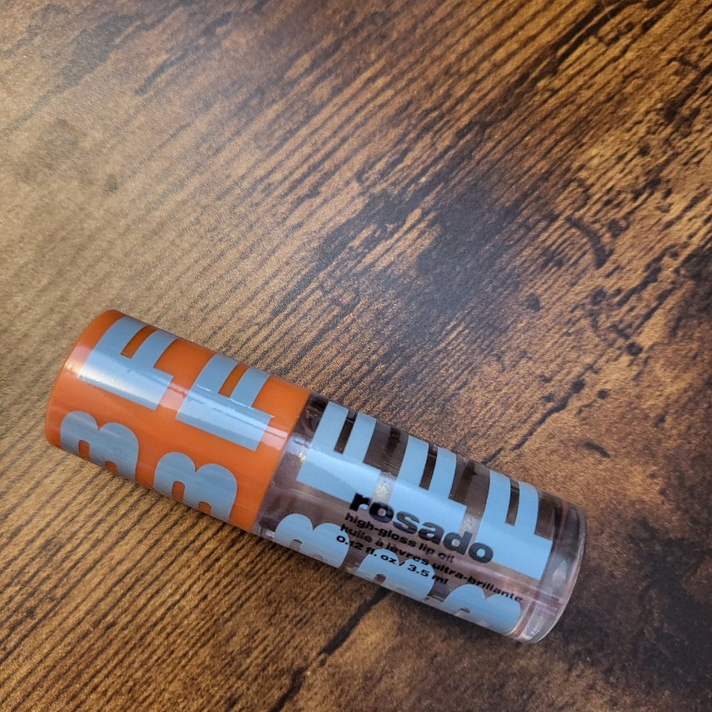 Lip oil